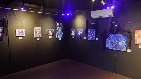 見えねどある者