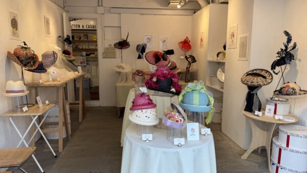 帽子専門教室サロン・ド・シャポー学院　『２０２５年度修業作品展』