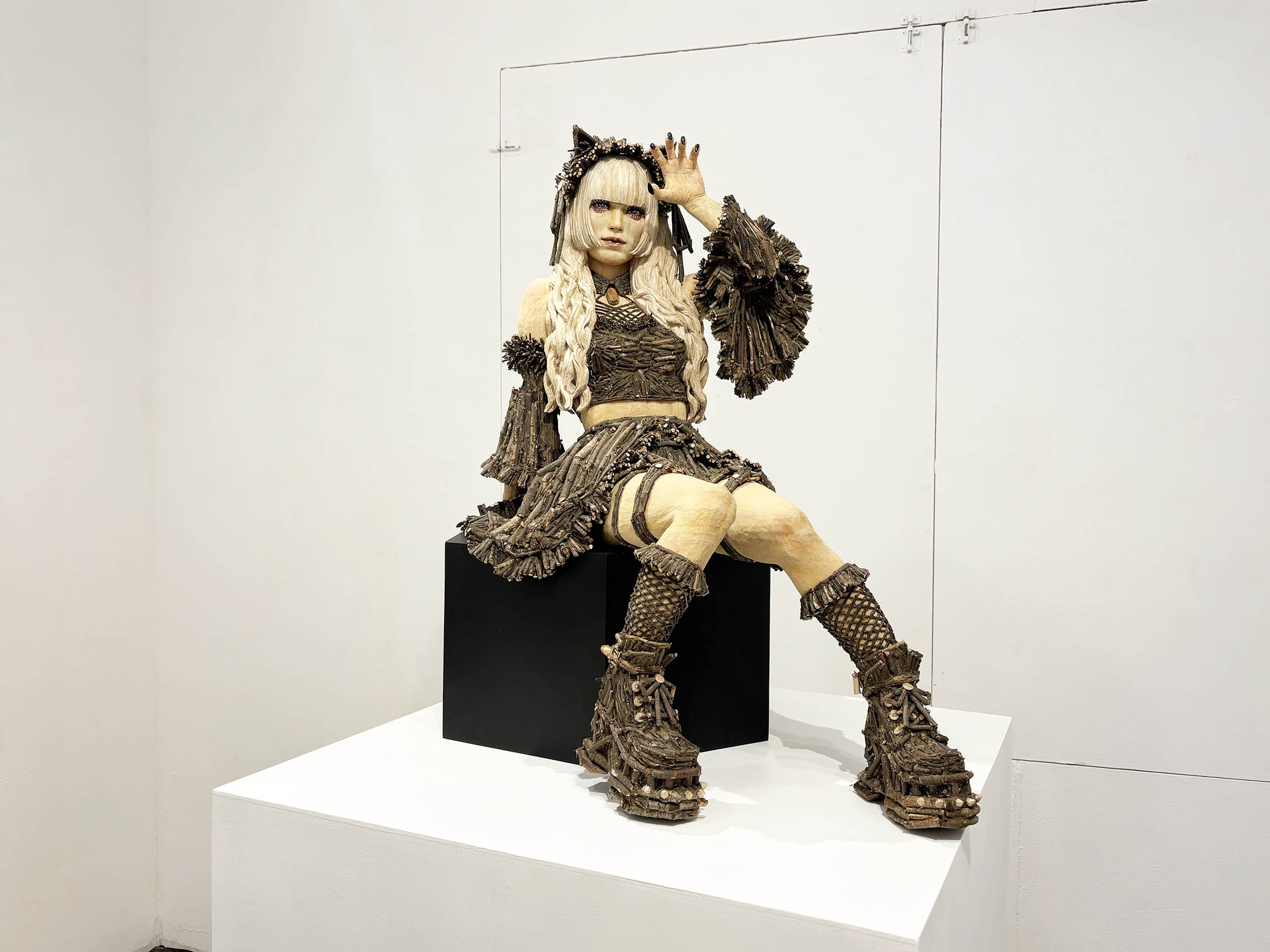 【未使用品】ALABASTLROS 美人像　スペイン製オブジェ Ambivalence idol | DESIGN FESTA GALLERY